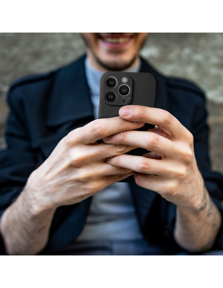 Coque MAG SILICONE compatible avec MagSafe pour IPHONE 15 Pro noir